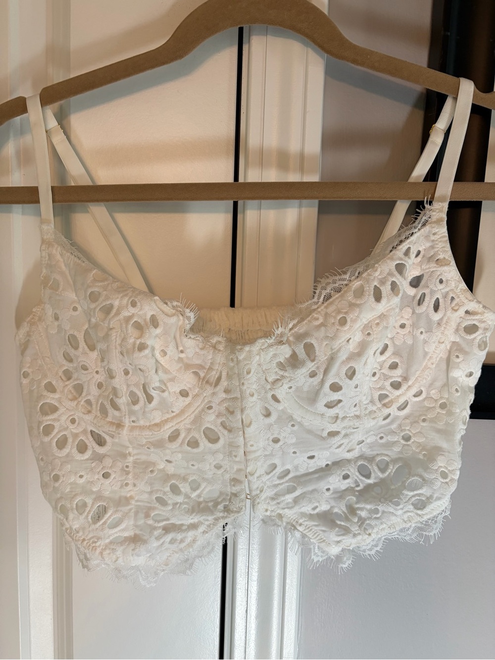 Anthropologie White Eyelet Lace Bralette Bustier Med crop top